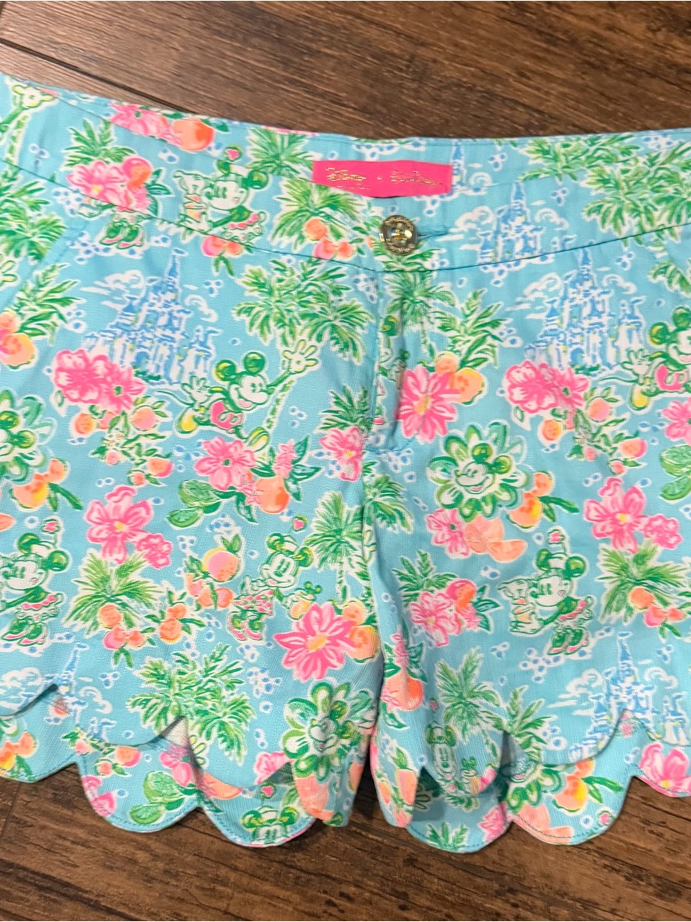 NWT Lilly Pulitzer x Disney Mickey Minnie Buttercup Scalloped Shorts NWT 2